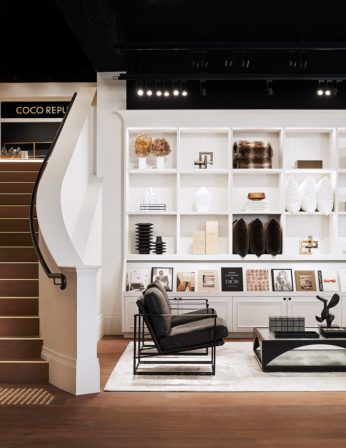view-in-showroom-img